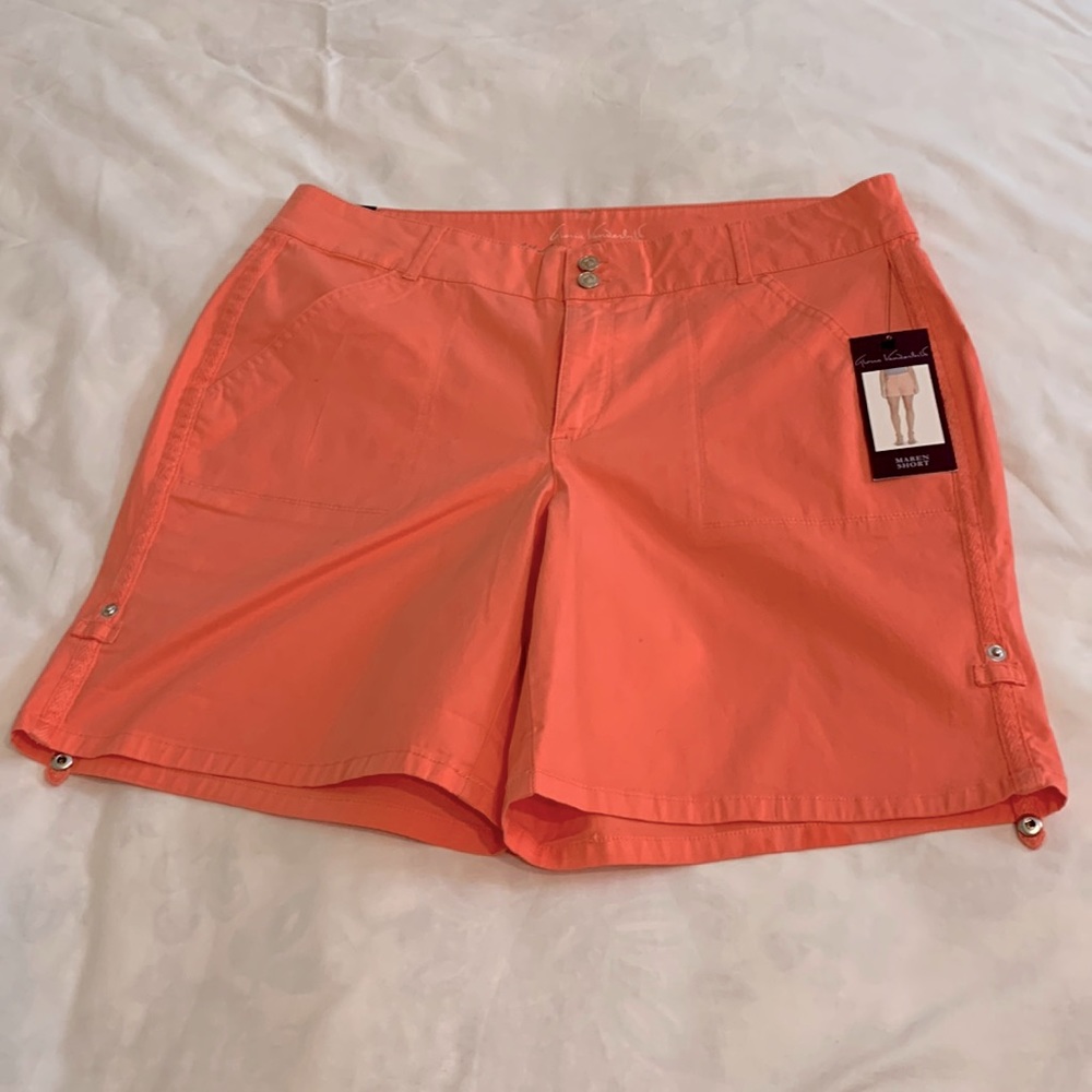 NWT Gloria Vanderbilt All-Around Slimming Effect Maren Short Size 12
